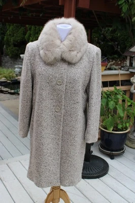 VTG Forecaster of Boston Women Coat SZ 16 Wool Blend Real Fur Collar - Image 1 of 4