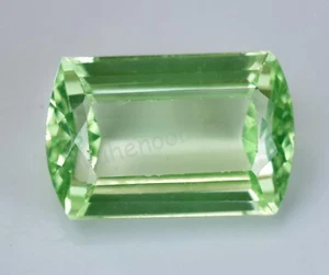 7.90 Ct Natural Green Peridot Long Cushion VVS Pak Gemstone AGL Certified - Picture 1 of 6