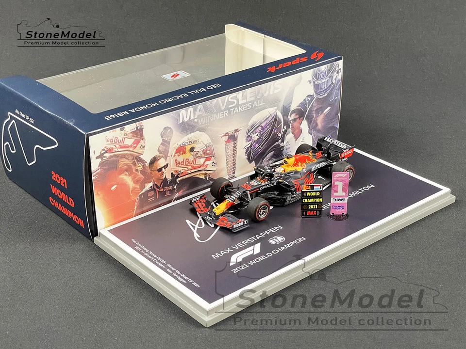 Red Bull F1 RB16B Max Verstappen Abu Dhabi Winner 2021 World Champion 1:43 Spark - Image 1 of 4