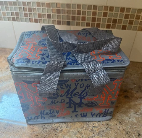 New York Mets Beer Soda 6 Six Can Pack Cooler SGA 7/24/21 Citi Field - NEW Cover