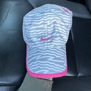 Nike Hat Cap Strap Back Womens Gray Pink Tiger Stripes Nike Featherlight Panel - Picture 1 of 6