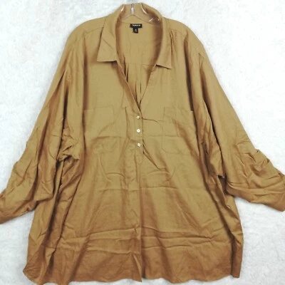 Camisa para mujer Torrid abotonada mezcla de lino marrón camel manga con lengüeta enrollable Plus 6 Foto 1 de 4