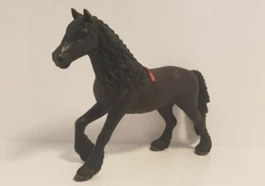 13749 Schleich Horse : Frisian Mare ref : 1D3412 - Picture 1 of 7