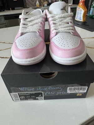 RARE Nike Air Jordan 1 Low. Pink/Blue/White, Paw Prints. Size 6Y/7.5 Women - Image 1 of 4
