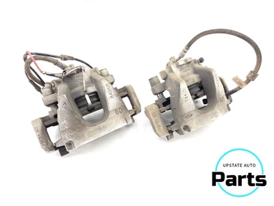 Juego de pinzas de freno delanteras Jaguar XE X760 2017-2019 OEM Foto 1 de 4