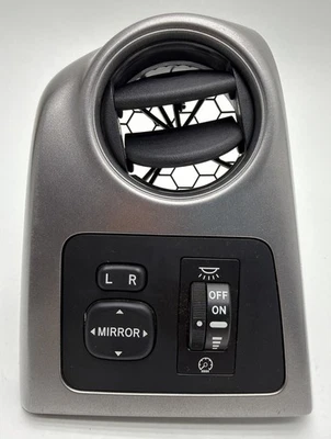 Оригинальная боковая вентиляционная розетка для приборной панели Pontiac Vibe 2003–2008 годов выпуска с переключателем диммера зеркала - Изображение 1 из 4