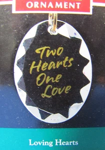 Adorno miniatura Hallmark 1990 corazones amorosos - Imagen 1 de 7