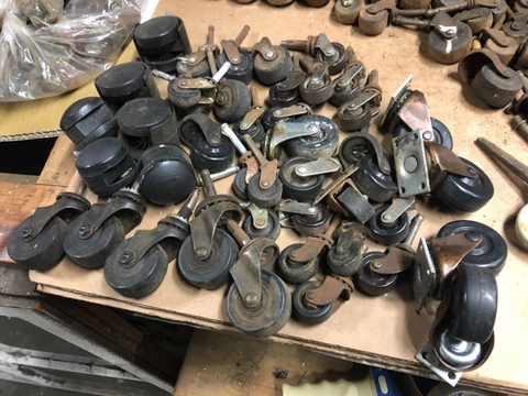 LARGE lot of vintage furniture chair casters ALL plastic wheels (5 Bakelite) Cover