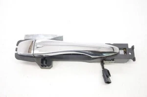 Conjunto de manija de puerta cromada delantera derecha pasajero Nissan Pathfinder SL 2013-2020 - Imagen 1 de 12