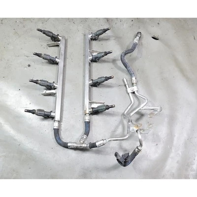 Damaged 2000-2003 BMW E39 M5 Z8 S62 Fuel Rail Tube w Injectors Lines OEM - Image 1 of 4