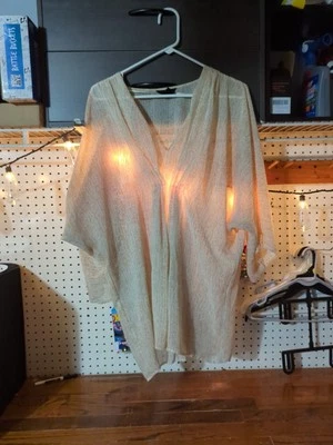 H&M女式12码粉色透明长袖衬衫 — 第 1/4 张图片