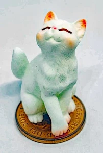 Casa de muñecas adorando gato blanco jardín gatito mascota escala 1:12 miniatura K7 tumdee - Imagen 1 de 6