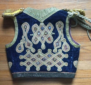 Chaleco bordado de hilo azul y dorado real afgano vintage del siglo XIX - Imagen 1 de 24