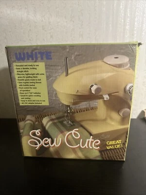 Linda máquina de coser vintage para niños máquina de coser real marca blanca 2001 Foto 1 de 4