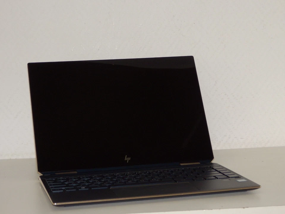 HP Spectre X360 13-ap, Intel i5-8265U, 8GB Ram, 13,3" Zoll FHD UHD 620 ohne SSD - Bild 1 von 4