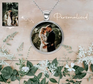Personalisierte individuell bedruckte Foto Halskette doppelseitiger Anhänger Geschenk für sie - Bild 1 von 3