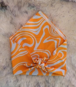 NWOT URBAN OUTFITTERS SCARF HEAD COVER MULTI ABSTRACT PRINT 20×20" - Picture 1 of 2
