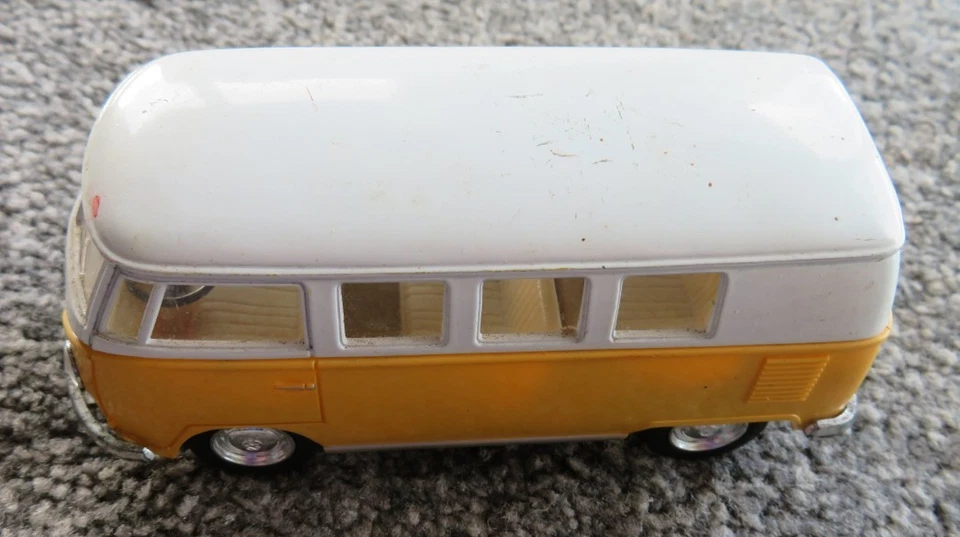 Kinsmart KT 5060 Volkswagen Classical Bus 1962 Scale 1:32 Vintage Original - Image 1 of 3
