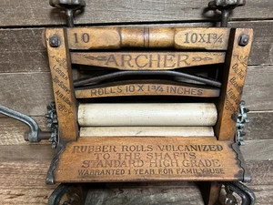 Rullo manovella suoneria lavanderia abbigliamento arciere vintage - Foto 1 di 17