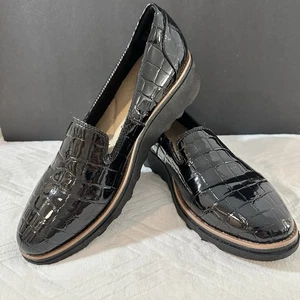 Womens Clarks Sharon Dolly Black Patent Leather Croc Print Loafers Sz 9.5 - Picture 1 of 7
