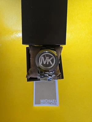 Reloj Michael Kors para mujer negro plateado logotipo de pasarela esfera metálica acero inoxidable MK-3078 Foto 1 de 4