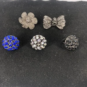 Costume Jewelry Rings Adjustable 5 Count A30 - Picture 1 of 7