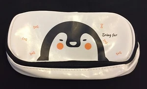Lorje White Travel Storage 8.5" x 4" x 1.5" Zipper Bag Penguin - Picture 1 of 7