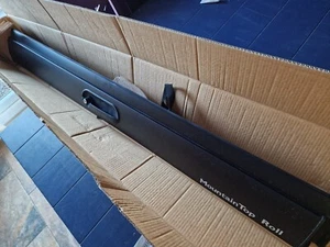 GENUINE MITSUBISHI L200 TRUCKMAN MOUNTAIN TOP ROLLER REAR SECTION 8RTZSBM04MIL8 - Picture 1 of 6