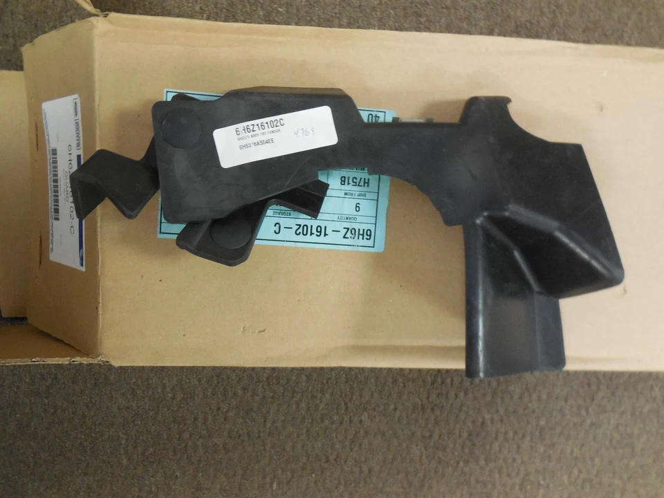 Новый 2007 - 2012 Lincoln MKZ переднее крыло брызговик щит LH 6H6Z-16102-C - Изображение 1 из 2