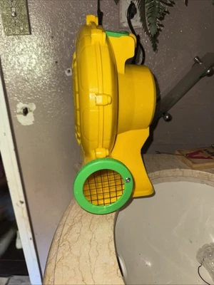 Ventilador bomba soplador de aire inflable Aleko Bounce House 110V-120V 60Hz amarillo Foto 1 de 3