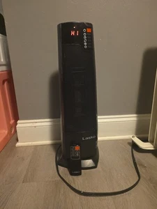 Lasko CT22835 1500W Oscillating Ceramic Tower Space Heater, Black, w/remote - Picture 1 of 4