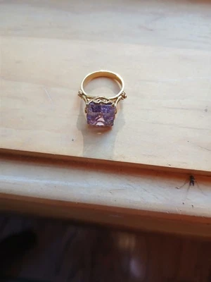 Vtg K18 Gold Lg NATURAL STONE AMETHYST RING Sz 5 Beautiful Filigree Setting - Image 1 of 3