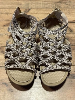 Baretraps SAMINA Animal Print Women's Sandals Zip Up Back Size 9M ~ EXCELLENT - Image 1 of 4