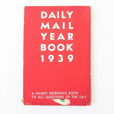 Daily Mail Year Book 1939 Softcover Vintage England/U.K. Almanac - Image 1 of 4