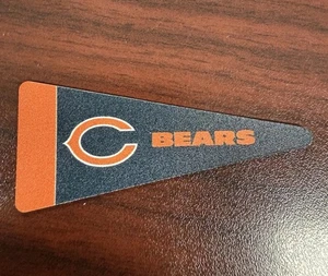 "Mini banderín imán NFL caja de herramientas para refrigerador Chicago Bears 1 1/4"" x 2 3/4" - Imagen 1 de 3