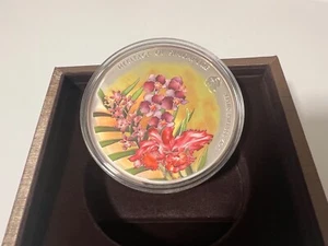 Singapore Heritage of Singapore Orchid 5 oz 999 Silver Coin (2008) - Picture 1 of 3