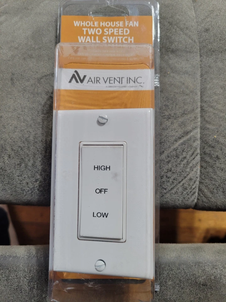 Interruptor de ventilador basculante para toda la casa Air Vent 58030 de 2 velocidades, blanco Foto 1 de 2