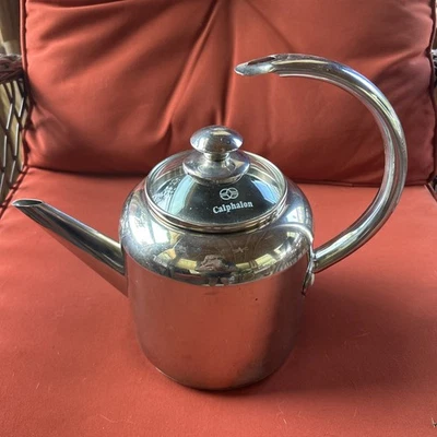 Tetera Calphalon de acero inoxidable, olla de agua caliente 2 cuartos #4302 con tapa de vidrio - En muy buen estado Foto 1 de 4