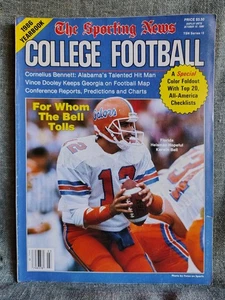 GATORS 🧡💙 KERWIN BELL 1986 Sporting News FLORIDA COLLEGE FOOTBALL Yearbook Mag - Bild 1 von 2
