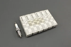 Genuine BMW 1' 3' 5' 6' 7' X1 X3 X5 Z4 N52 spark plugs set (x6) 12122158253 - Picture 1 of 4