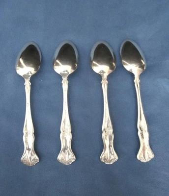 Lote de 4 cucharaditas de plata de 6" de uva vintage Rogers Bros 1847 1904 Foto 1 de 4