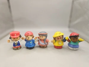 Figurine Fisher Price Little People LOTTO DI 5 - Foto 1 di 2