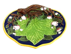 ANTIQUE ITALIAN MAJOLICA LEAVES & FERN DISH W/ FAUX BOIS HANDLE - Picture 1 of 8