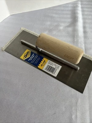 Espátula de piso profissional Roberts / QEP, 11" x 1/4" x 3/16" entalhe em V - Imagem 1 de 4