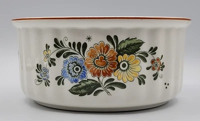 Villeroy and Boch Alt Amsterdam Souffle Dish 7 5/8" - Image 1 of 4