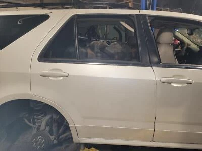 Used Rear Right Door fits: 2004 Cadillac Srx Rear Right Grade A Foto 1 de 4