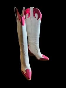 Billini Metallic Hot Pink & White Knee High Western Block Heel Boots Size 7 - Picture 1 of 15