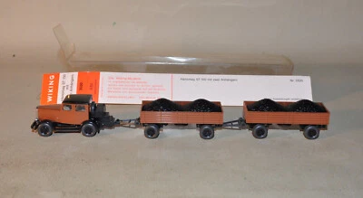 WIKING - Trattore HANOMAG con 2 RIMORCHI carichi CARBONE - scatola originale - Immagine 1 di 4