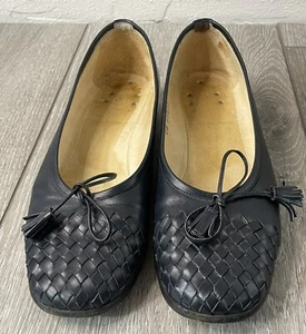 Cole Haan Black Woven Leather Flats w/Bow & Tassel Size 6 B Made In Italy - Picture 1 of 7