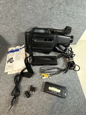 Vintage 1990 Quasar VM705 VHS Camcorder W/ Charger Battery Cables Tested - Image 1 of 4